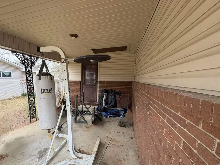 122 Cloverdale, Searcy, AR 72143 - #2