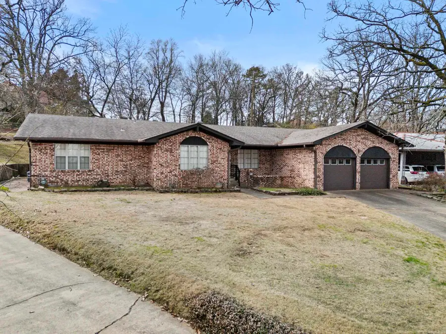 15 Rosewood Circle, Little Rock, AR 72205 - #3
