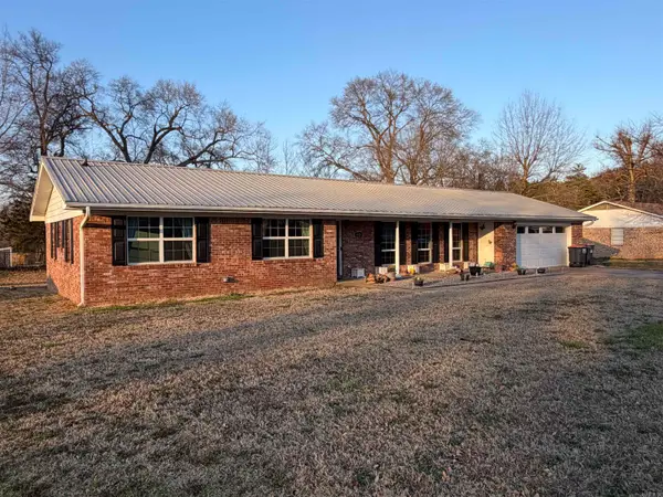 413 N 26th Street, Ozark, AR 72949