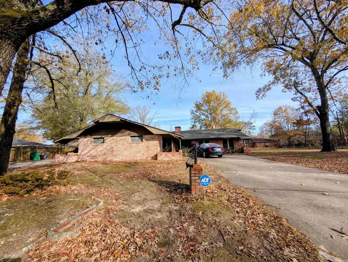 2403 W 40th Ave, Pine Bluff, AR 71603 - #1