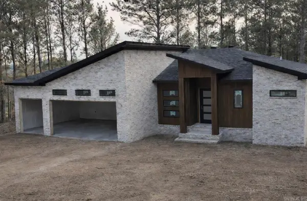 52 Altiplano Cir, Hot Springs Village, AR 71909