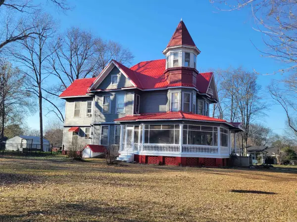 709 N Morrill Street, Morrilton, AR 72110