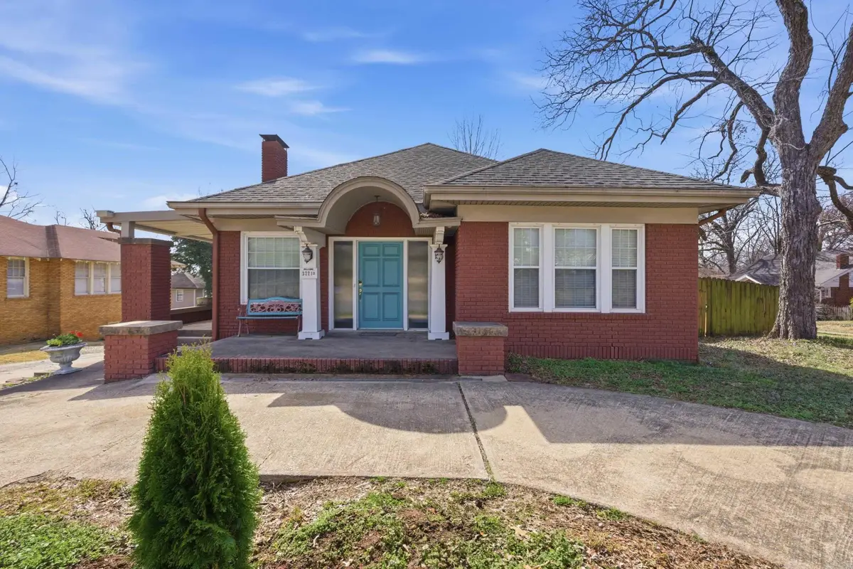 3221 W Markham Street, Little Rock, AR 72205 - #1