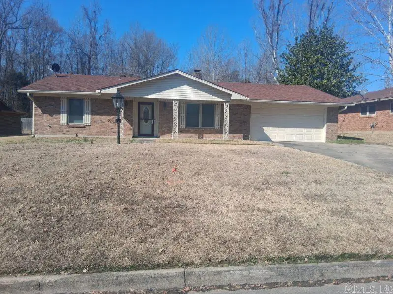 3904 Royal Forest Drive, Pine Bluff, AR 71603 - #1