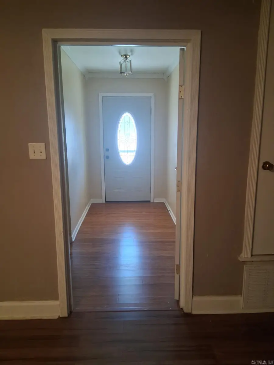 3904 Royal Forest Drive, Pine Bluff, AR 71603 - #3