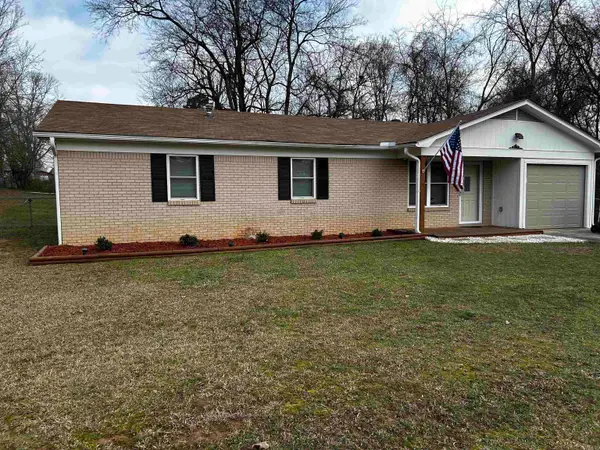 2770 Lakeside Drive, Benton, AR 72019