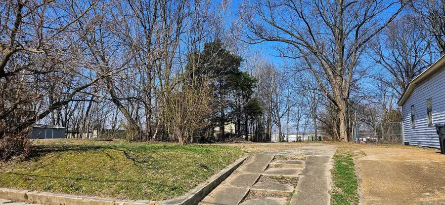 514 W Huntington Ave Avenue, Jonesboro, AR 72401 - #2