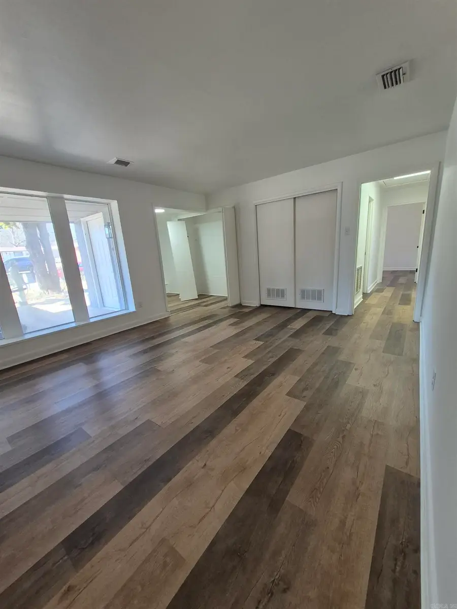 15 Phyllis Court, Jacksonville, AR 72076 - #3