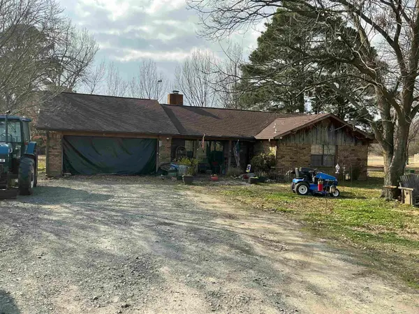 41 D & J Road, Stuttgart, AR 72160