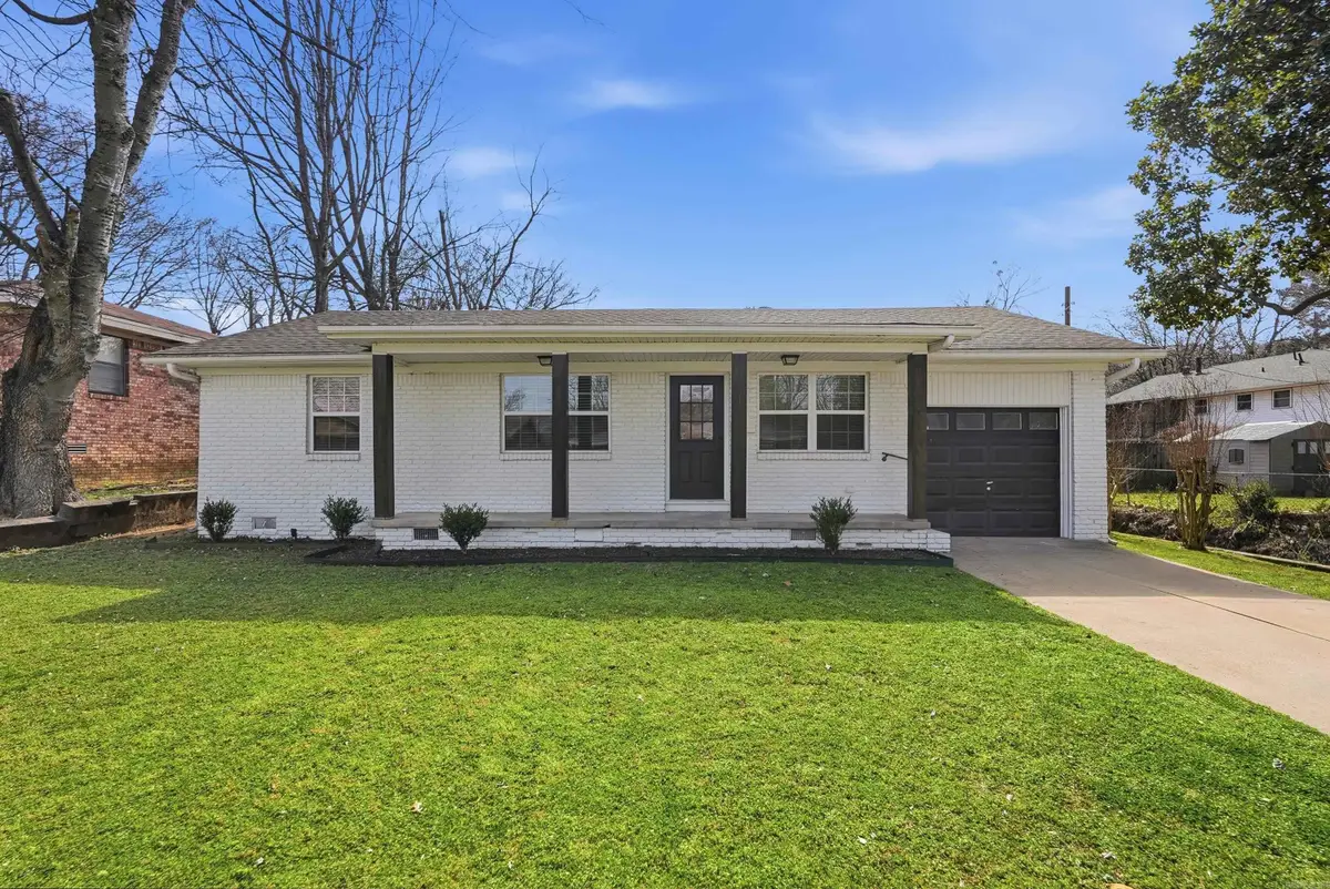 8915 Cloverhill Road, Little Rock, AR 72205 - #1