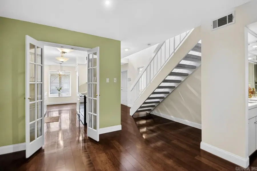 20 Fairway Woods Cir, Maumelle, AR 72113 - #3