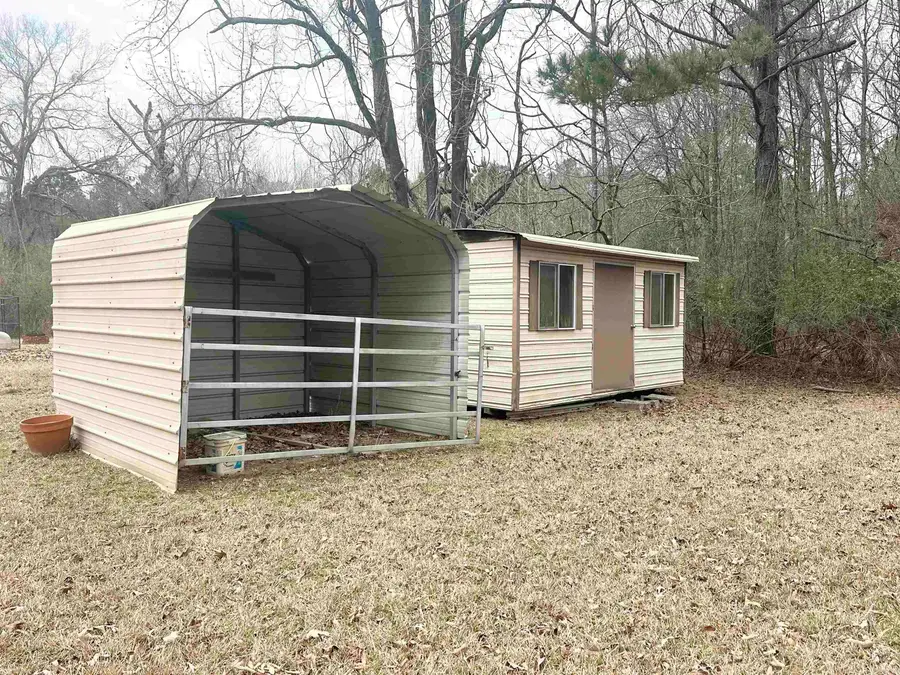 8033 Sulphur Springs Rd., Pine Bluff, AR 71603 - #3