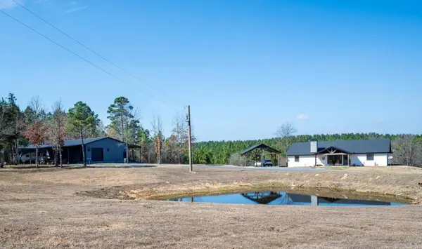 180 Polk Road 17, Cove, AR 71937