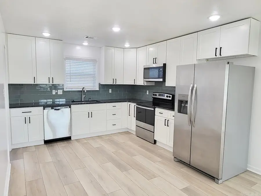 3717 Oak Leaf Cir, Jonesboro, AR 72404 - #3