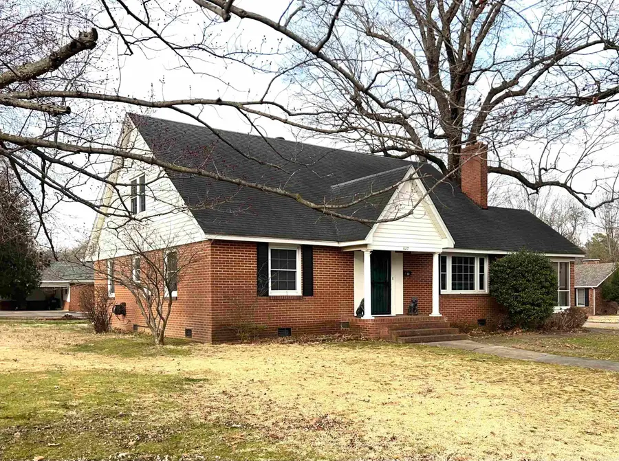 827 W Main Street, Piggott, AR 72454 - #2