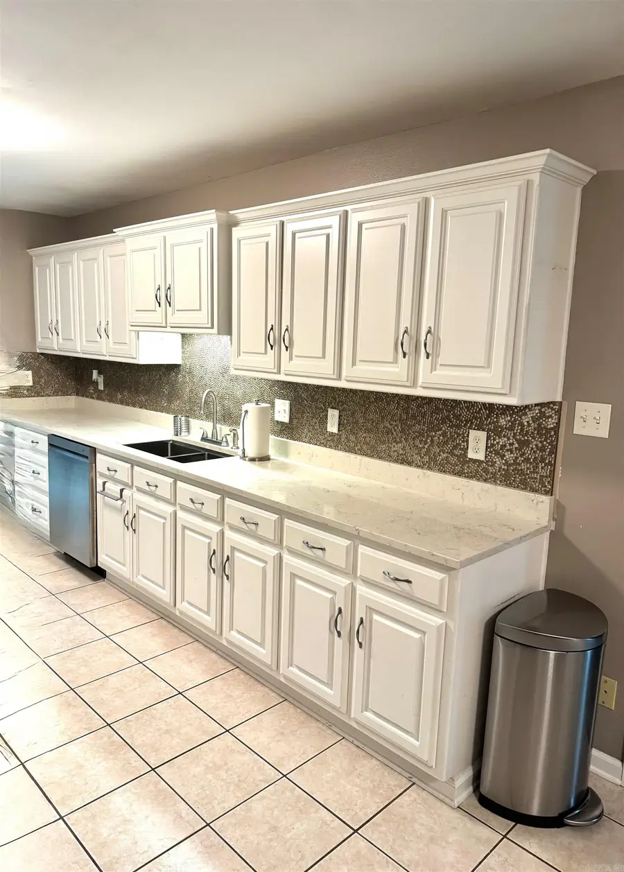 990 Jamestown Circle, Jacksonville, AR 72076 - #3