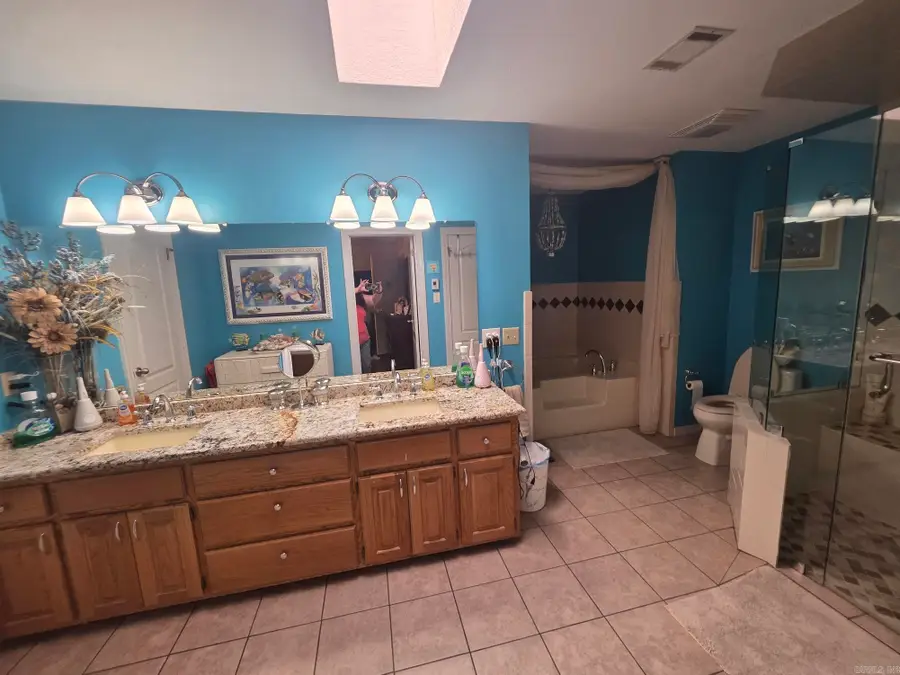 902 Deerfield Ct, Russellville, AR 72801 - #3