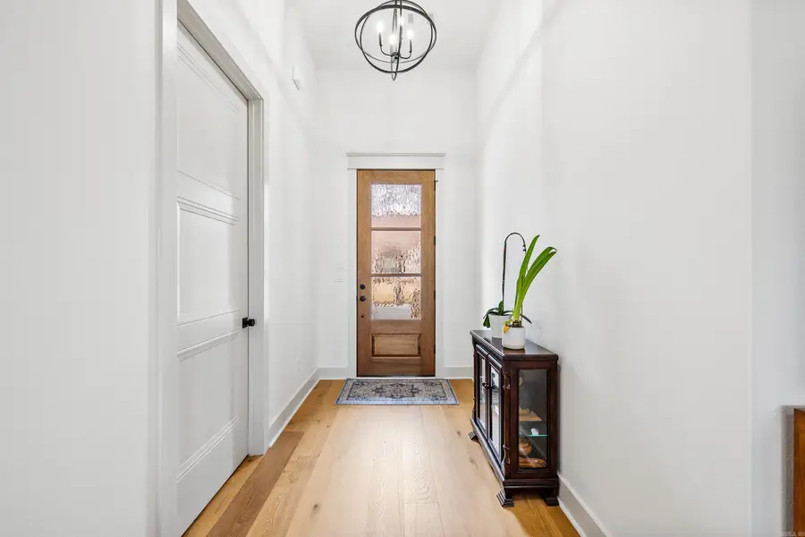 8028 N Shoreline Boulevard, Benton, AR 72019 - #3