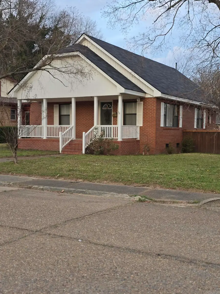 526 S 9th Street, Arkadelphia, AR 71923 - #2