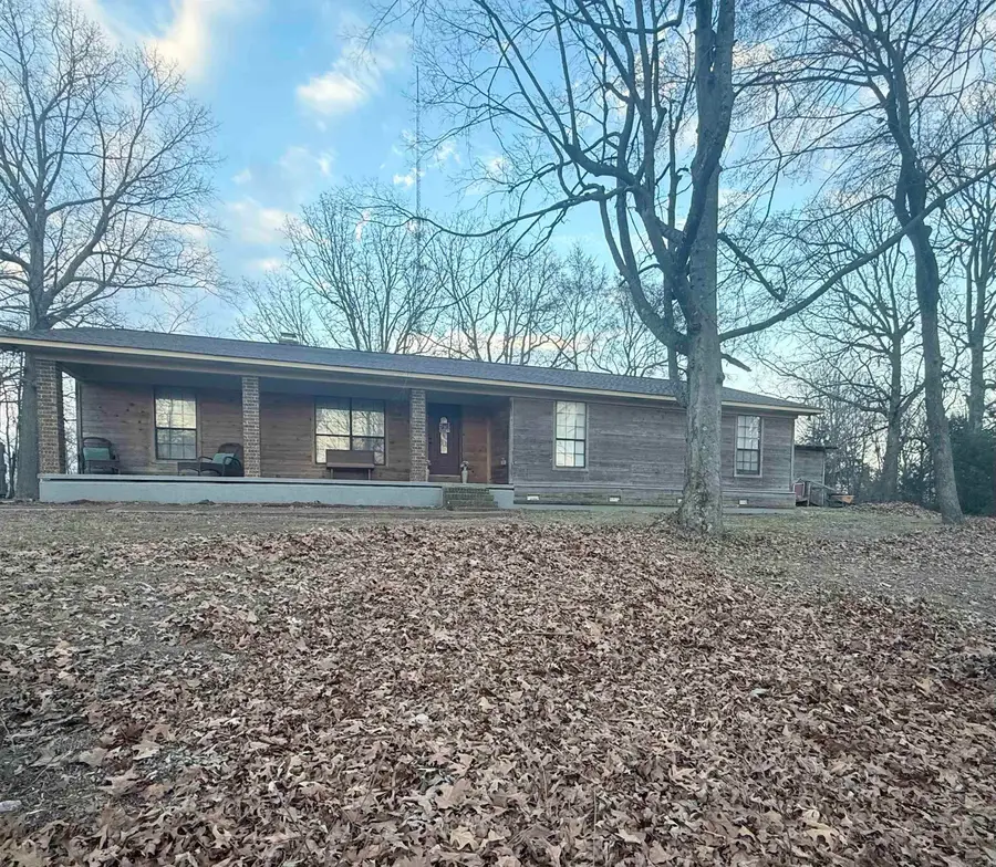 1650 N Hill Street, Newark, AR 72562 - #2