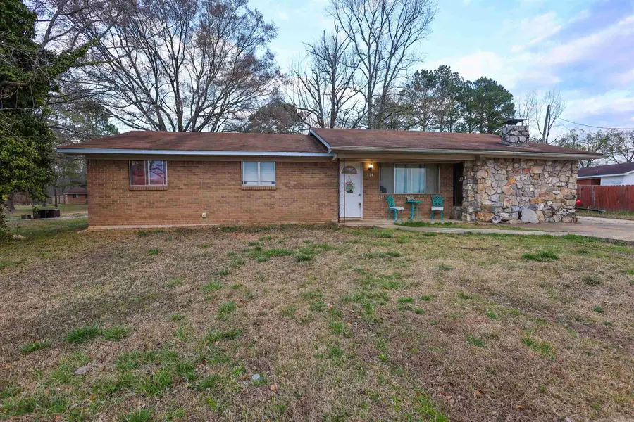 714 Lakeshore Street, Glenwood, AR 71943 - #3