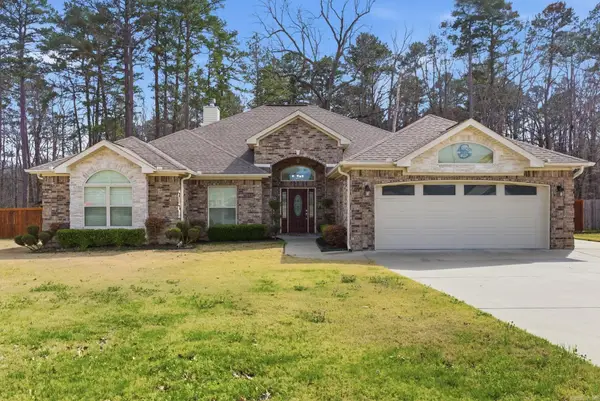 1101 Evening Sunset Circle, Redfield, AR 72132