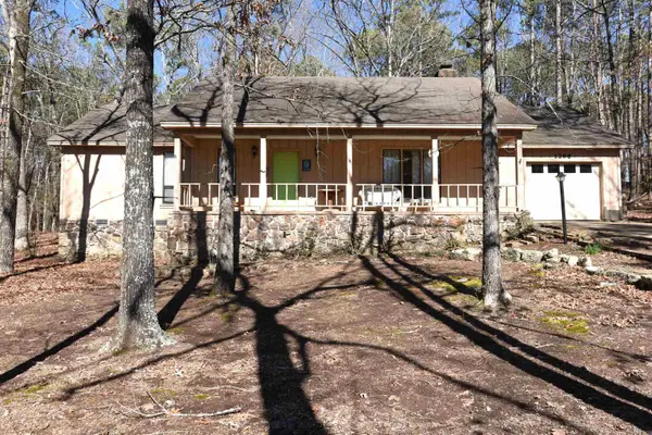 1266 Dave Creek Pkwy, Fairfield Bay, AR 72088