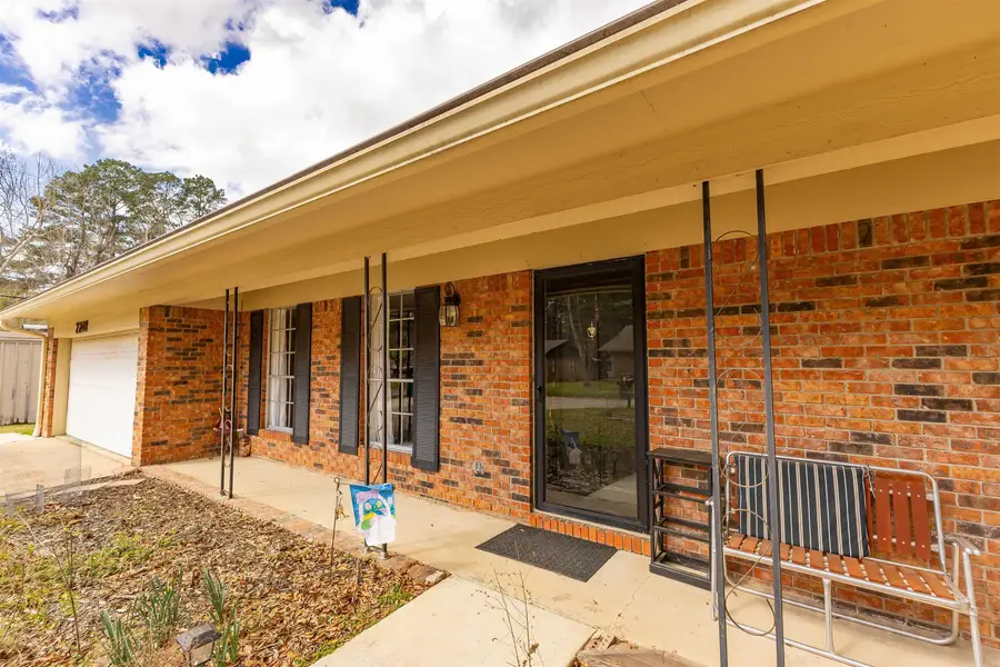 2208 Heron Drive, El Dorado, AR 71730 - #2