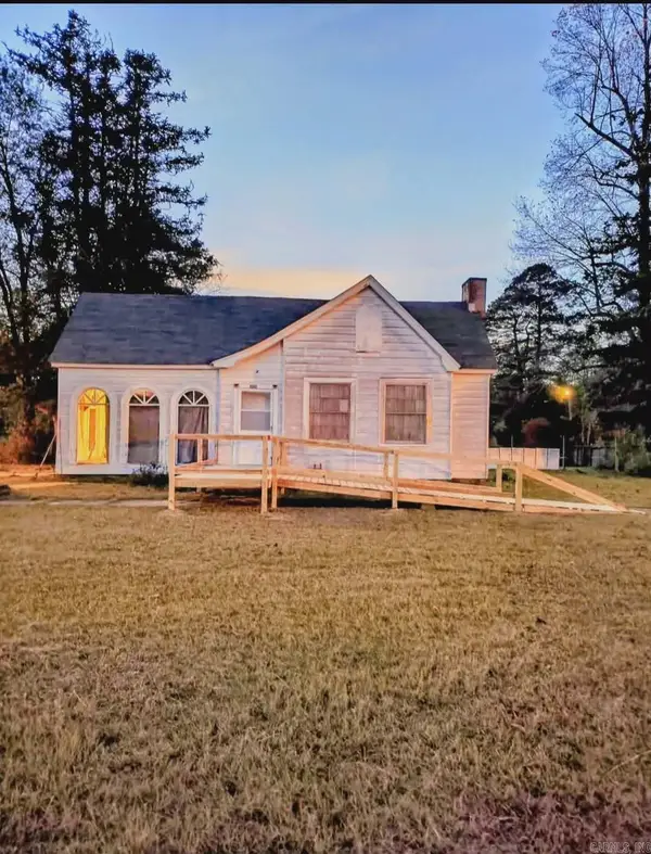 309 Dogwood Street, Waldo, AR 71770