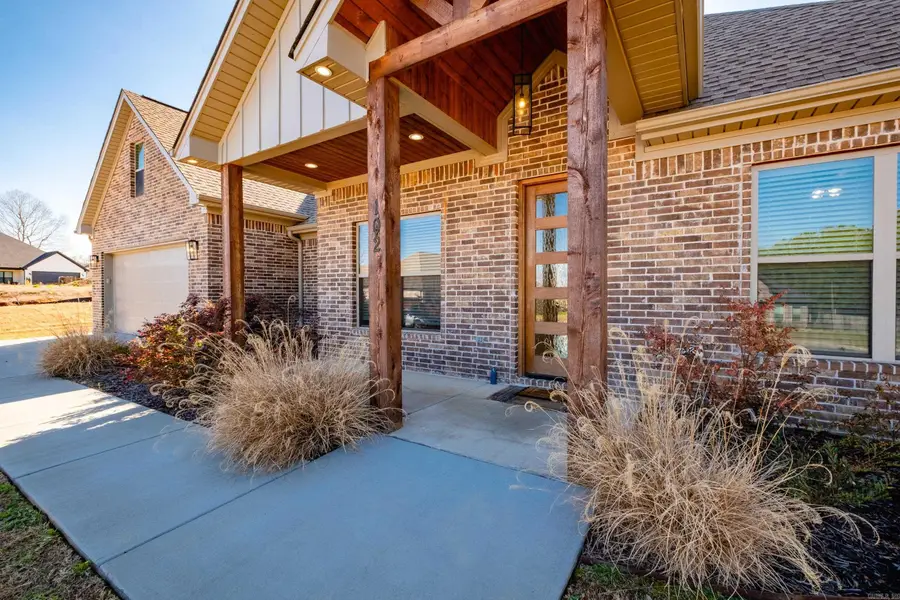 102 Red Crest Cove, Benton, AR 72015 - #2