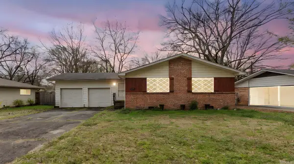 2505 Robinson, Conway, AR 72034