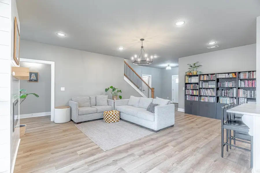 4725 Edgemont Dr, Jonesboro, AR 72405 - #3