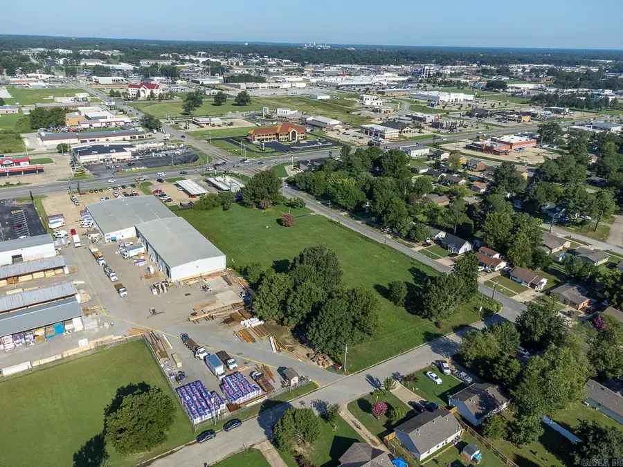 3009 Race St, Jonesboro, AR 72401 - #3