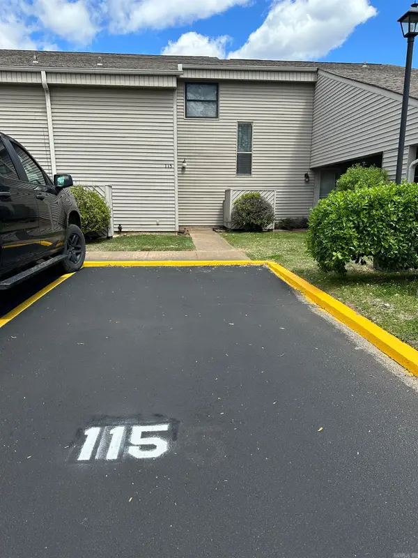 135 Hillview Dr #115, Fairfield Bay, AR 72088