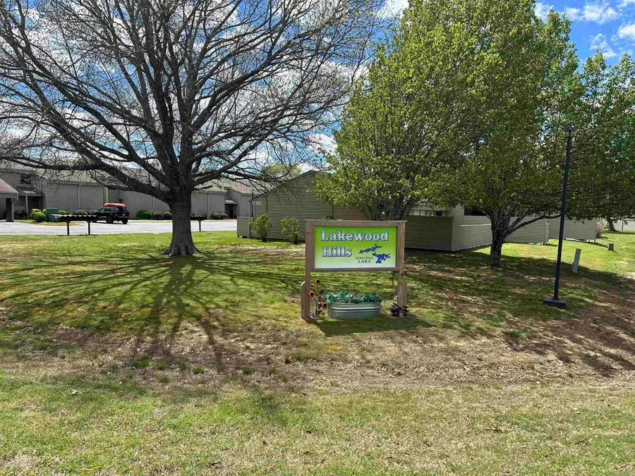 135 Hillview Dr #115, Fairfield Bay, AR 72088 - #2