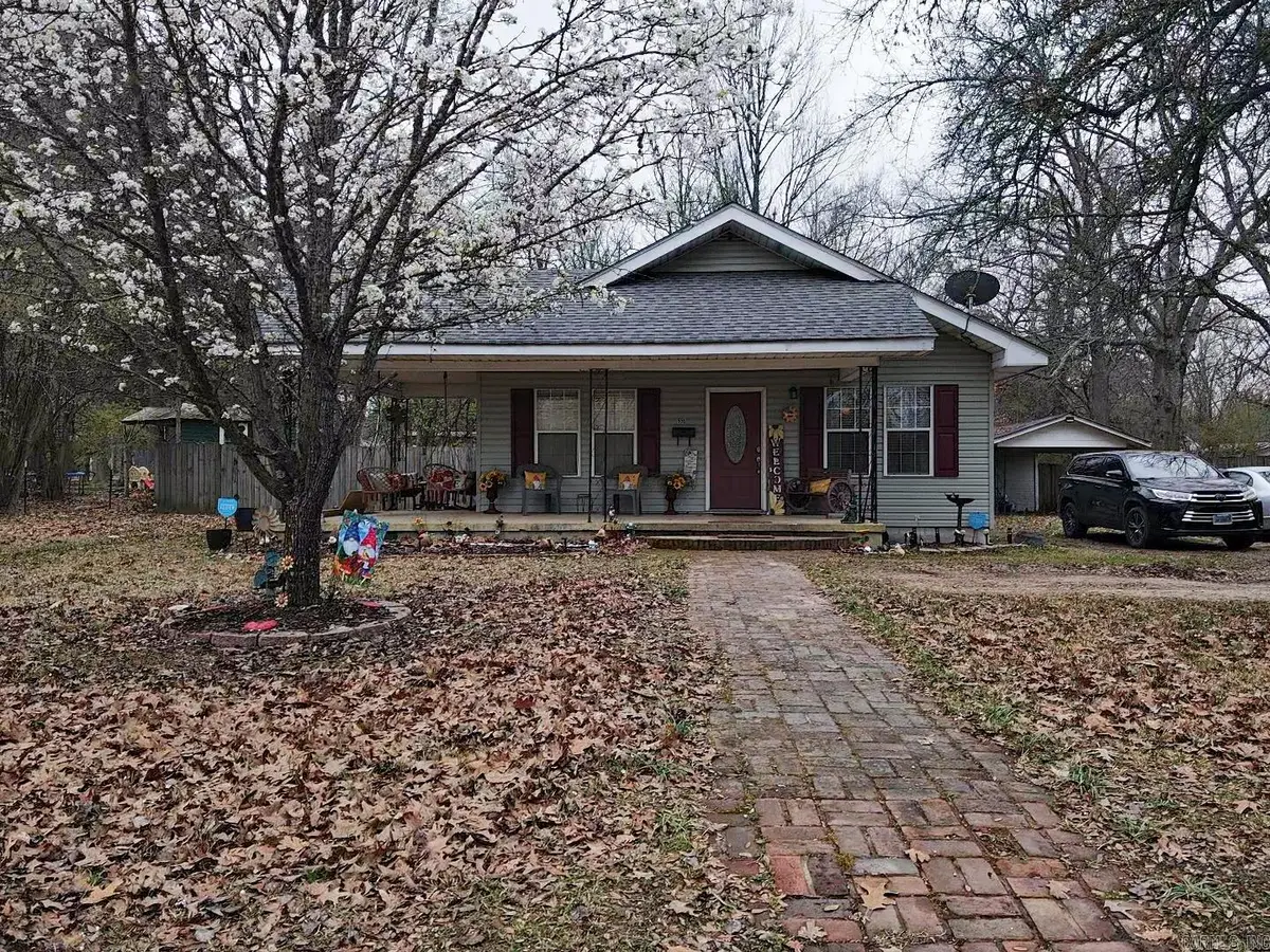 908 E Pine Street, Gurdon, AR 71743 - #1