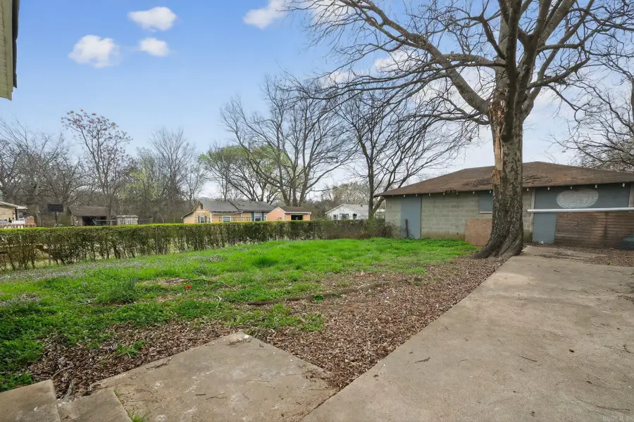 410 W 51st Street, North Little Rock, AR 72118 - #3