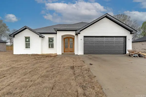 221 Woodland Trails, Bono, AR 72416