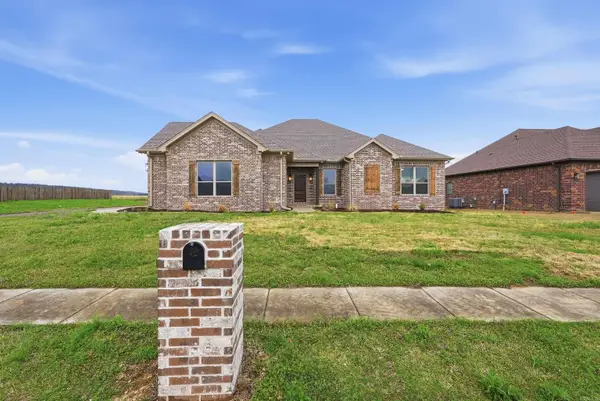 18 Rush Creek Dr, Vilonia, AR 72173