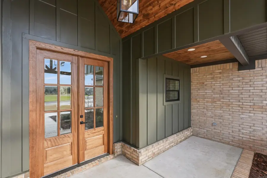 47 Sunset Boulevard, Morrilton, AR 72110 - #3