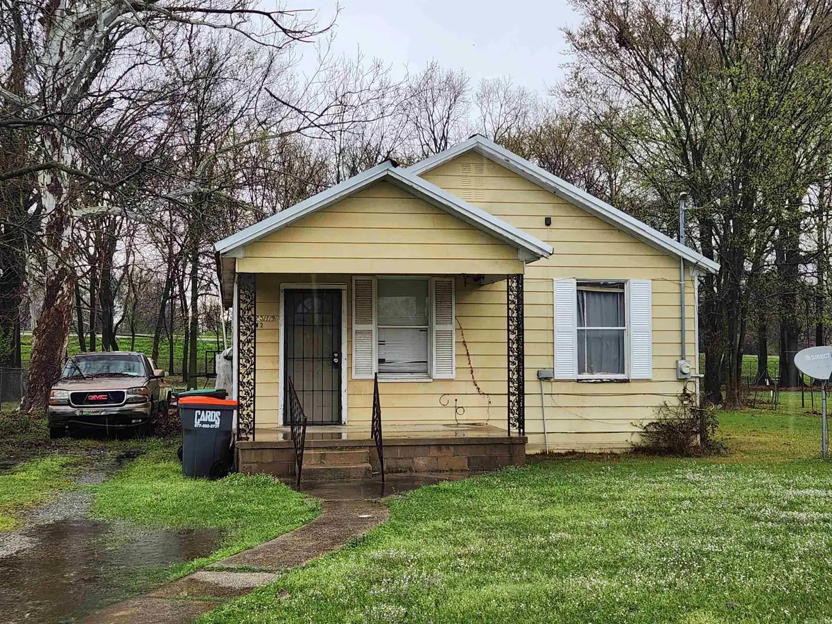 2519 W 2nd Ave Avenue, Pine Bluff, AR 71601 - #1