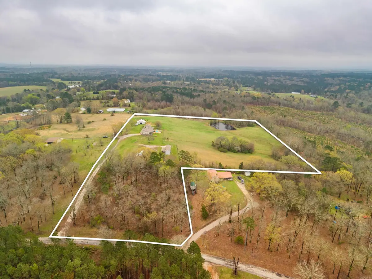 2076 Chestnut Drive, Bismarck, AR 71929 - #1