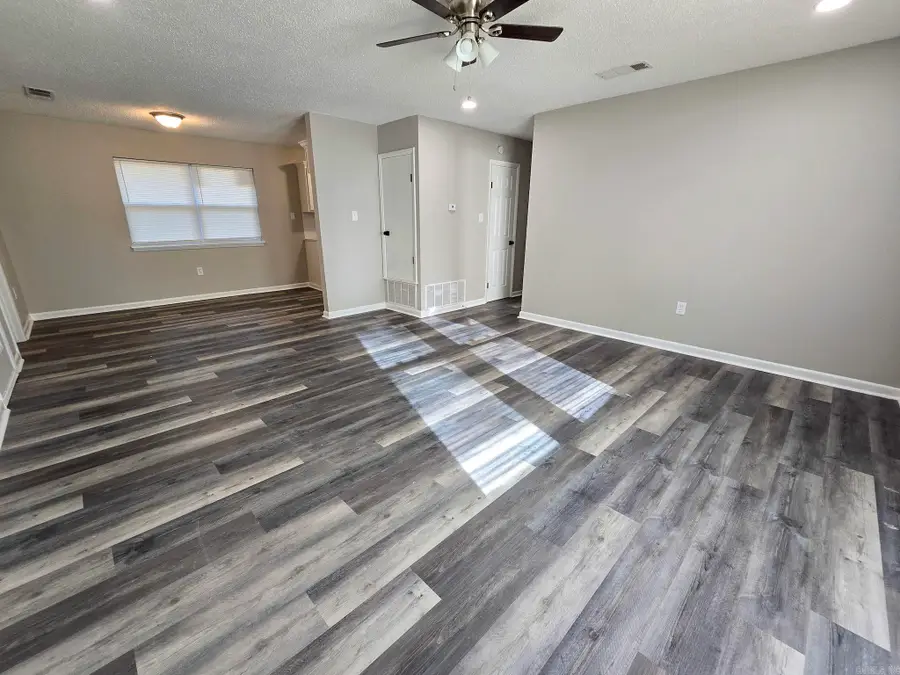 8201 Camelia, Benton, AR 72019 - #3