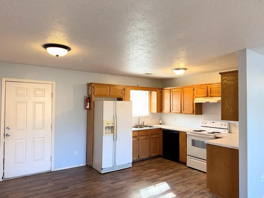 1801 W Cline Street, Clarksville, AR 72830 - #3