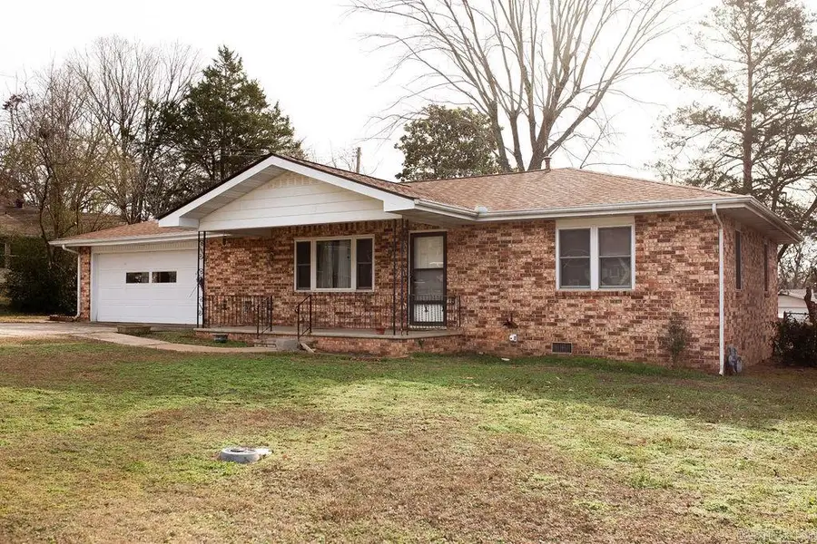 818 Locust Street, Mountain Home, AR 72653 - #2