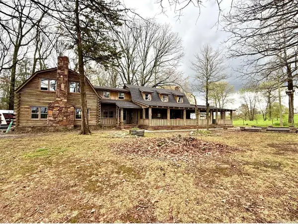 740 E 278 Highway, Wickes, AR 71973