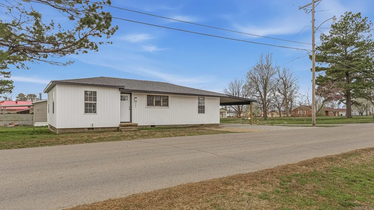 207 W Franklin St., Marmaduke, AR 72443 - #1