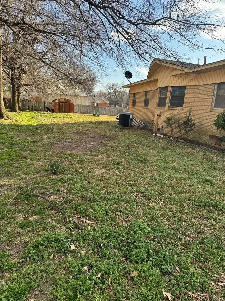 307 W Martin Dr, Wynne, AR 72396 - #3