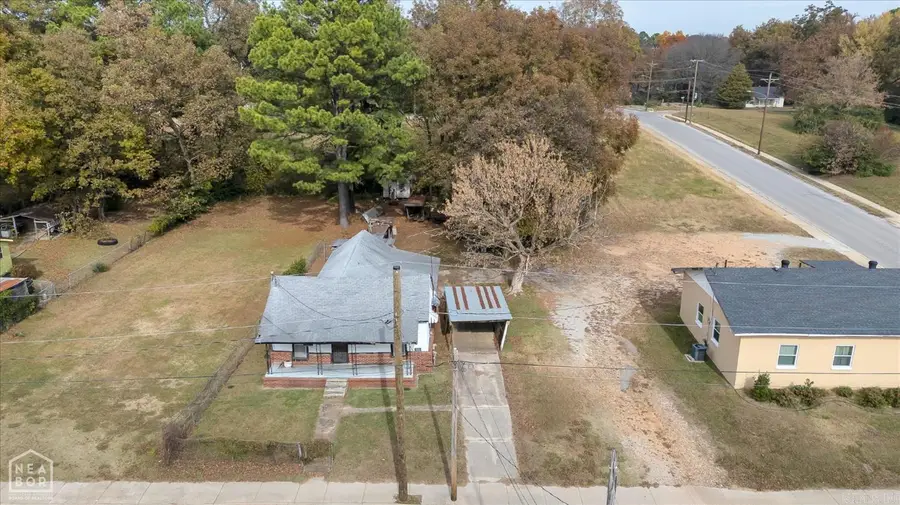 906 E Washington Ave, Jonesboro, AR 72401 - #3