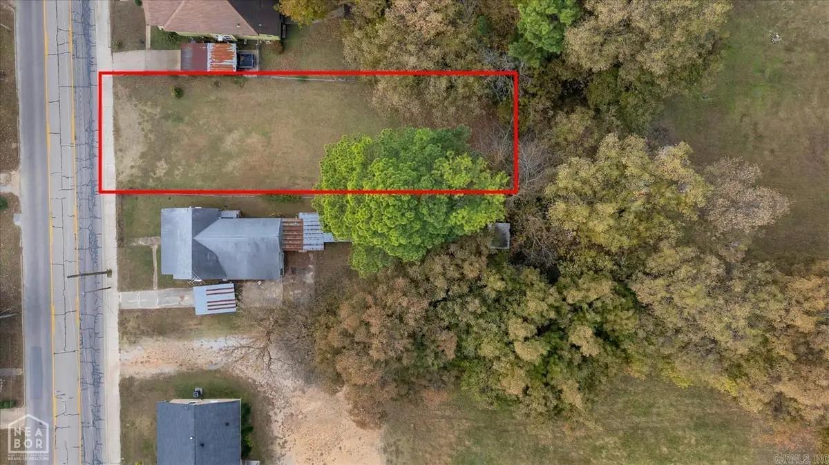 902 E Washington Ave, Jonesboro, AR 72401 - #1